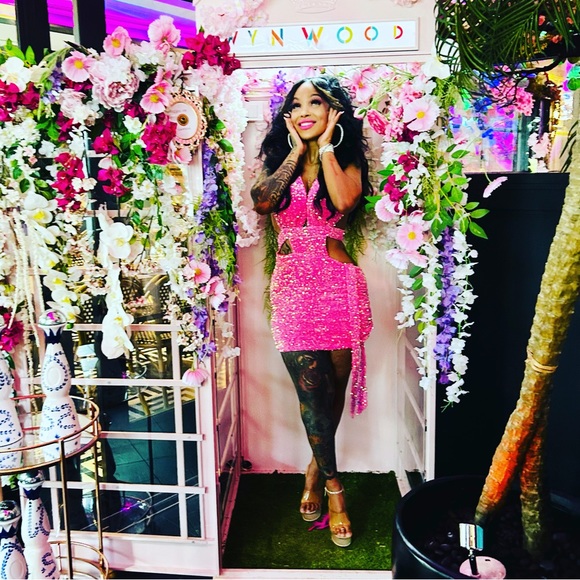 Meet your Posher, Ingrid! - Picture 7 of 12